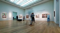Gemälde der Maler Max Beckmann und Pablo Picasso sind bei einer Pressevorbesichtigung der Ausstellung "Pablo Picasso - Max Beckmann. Mensch, Mythos, Welt" zu sehen.