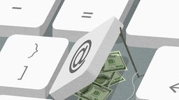 Geldscheine liegen unter dem @-Symbol auf einer Computertastatur.