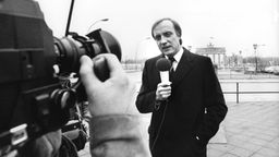 Fritz Pleitgen als ARD-Korrespondent in Ost-Berlin, 31.01.1978.