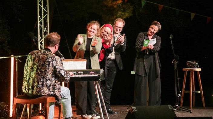OpenAir-Bühne mit allen Gästen: Eva Eiselt; Martin Zingsheim; Barbara Ruscher; René Sydow; Fee Badenius