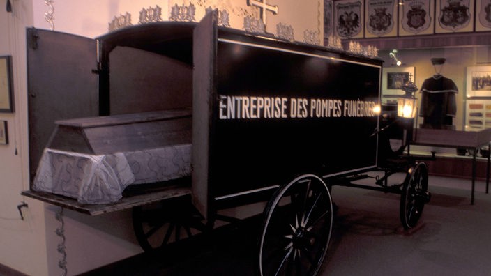 Leichenwagen im Bestattungsmuseum in Wien