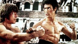 Kampfsportszene mit Bruce Lee und Chuck Norris