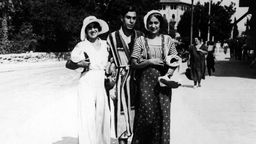Ettore Majorana mit seinen Schwestern Maria und Rosina im Urlaub