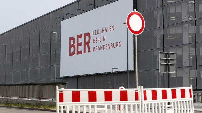 Flughafen Berlin-Brandenburg, 2013