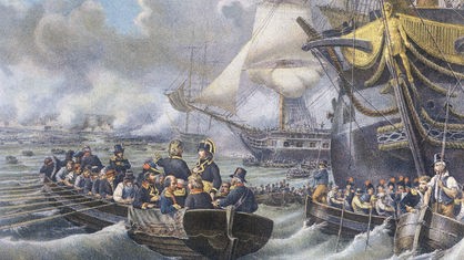 Franzosen unter General Napoleon Bonaparte am 12./13. Juni 1798. - "Debarquement a l'Ile de Malte" (Ausschiffung Napoleons vor Malta).- Farbdruck nach Gemälde von Theodore Gudin (1801-1880).