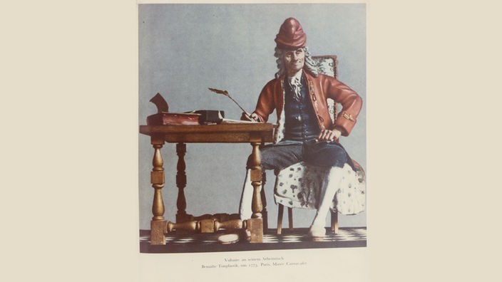 Voltaire an seine Arbeitstisch, bemalte Tonplastik, ca. 1773