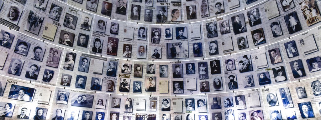 Blick in die Halle der Namen der Holocaust-Gedenkstätte Yad Vashem in Jerusalem