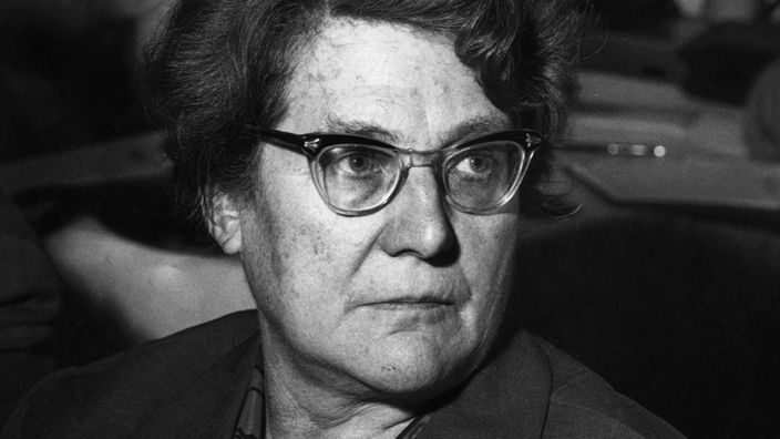 Helene Wessel (1898-1969), Politikerin und Mitglied des Bundestags im Jahr 1962 bei der Bundesfrauenkonferenz der SPD