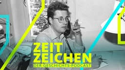 Der Journalist und Bestseller-Autor Stieg Larsson sitzt an seinem Schreibtisch