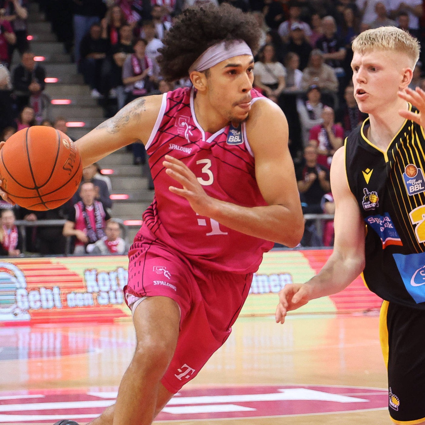 Basketball-Bundesliga Bonn startet ins Playoff-Halbfinale - Basketball - Sport