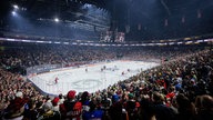 Die Kölner Haie bei einem Spiel in der heimischen Arena.