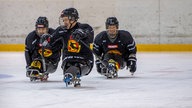 Die Deutsche Para -Eishockeynationalmannschaft im Trainingslager in der Ilmenauer Eishalle.