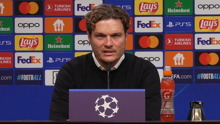 Edin Terzic auf der Pressekonferenz nach der Champions League Partie gegen Ac Mailand