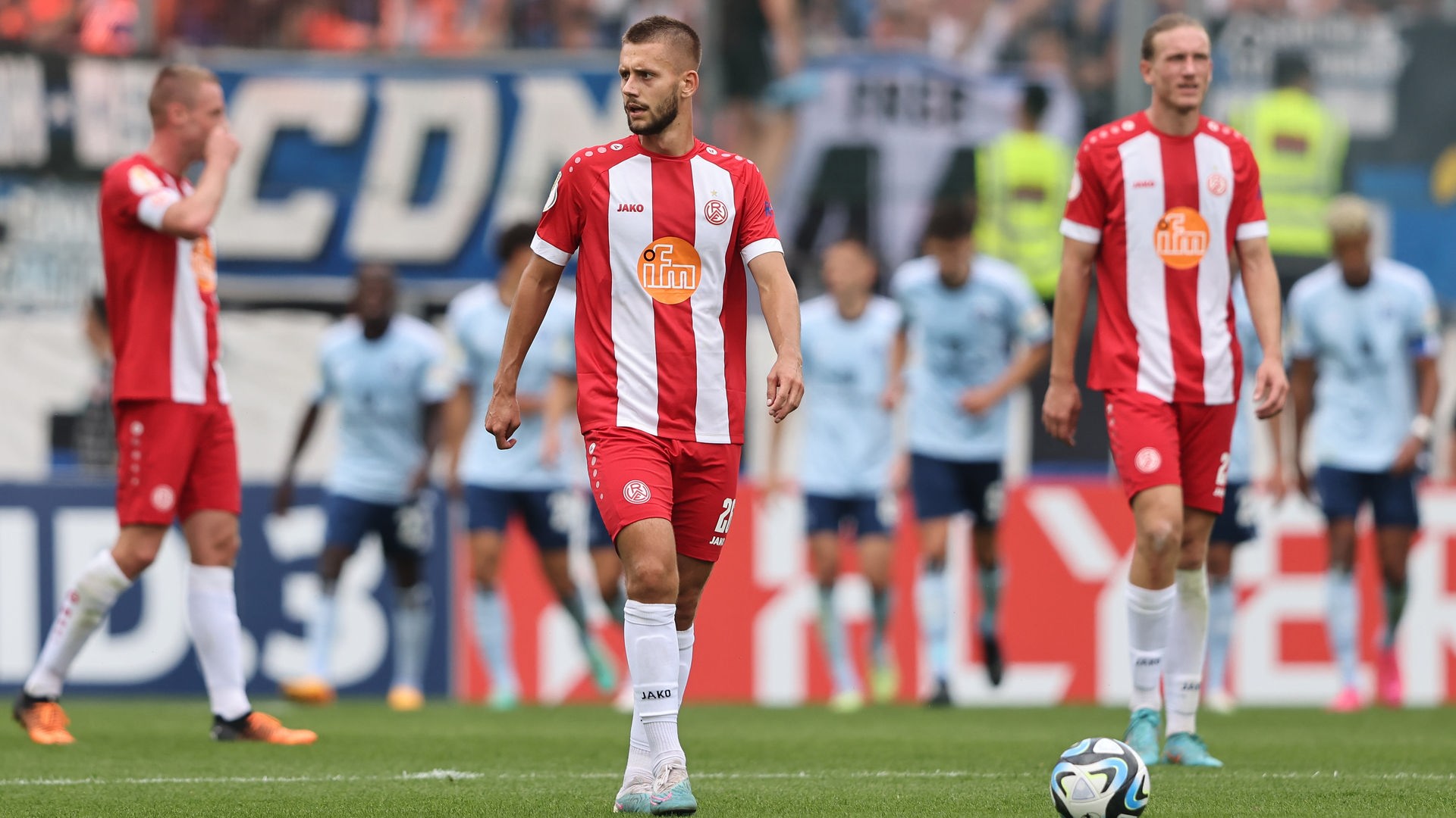 Rot-Weiss Essen hadert nach der Pokalniederlage gegen den Hamburger SV - Fußball - Sport