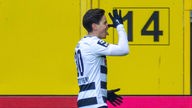 Nicolas Sessa vom SC Verl freut sich über sein Tor gegen den 1. FC Saarbrücken.