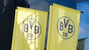 Borussia Dortmund: Flaggen mit Klub-Logo