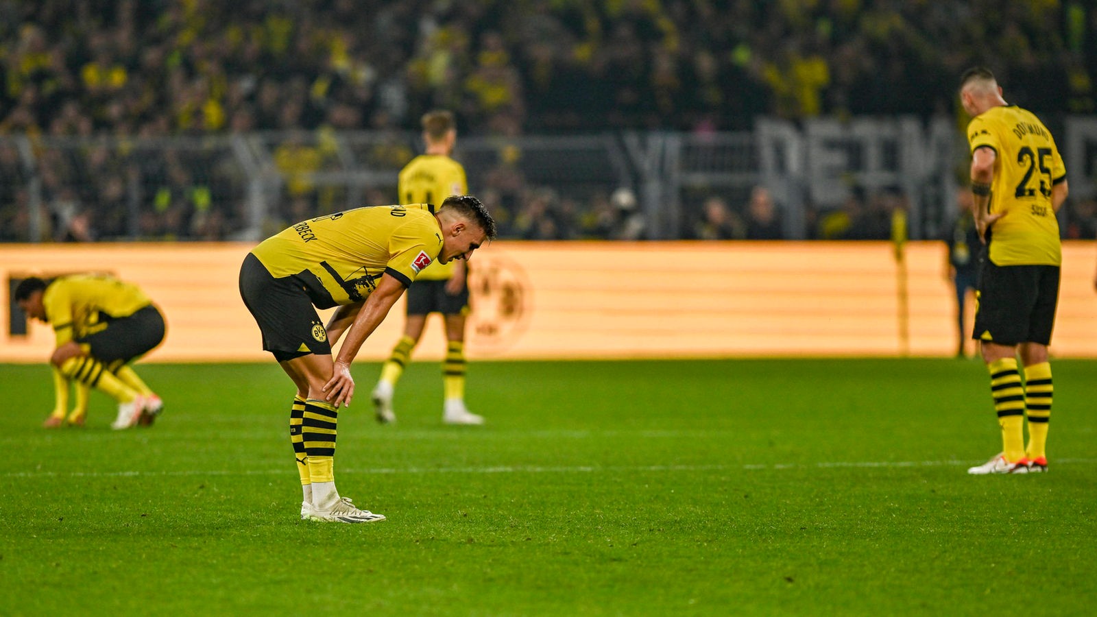 Borussia Dortmund - früh auf Formsuche - Fußball - Sport