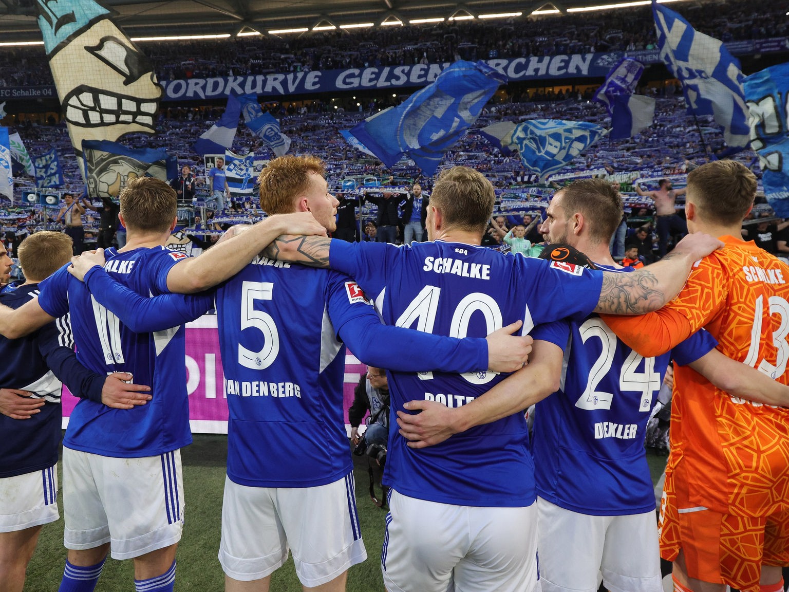 Fußball, Bundesliga Schalke 04 hofft auf Ralf Fährmann - Fußball - Sport