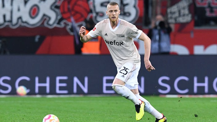 Unions Timo Baumgartl im Bundesligaspiel gegen Bayer Leverkusen 2022