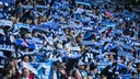 Fans des VfL Bochum feuern ihre Mannschaft im Ruhrstadion an