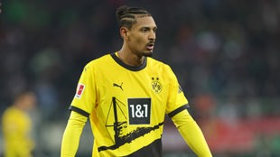 Dortmunds Stürmer Sebastian Haller hat sich einer Verletzung zugezogen. 