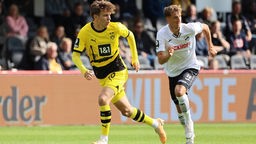 Julian Hettwer Borussia Dortmund U23, 20 Michel Stoecker SC Verl, 24