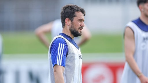 Amin Younes beim Schalke-Training.