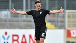 Moritz Flotho im Trikot des SC Paderborn.