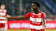 Düsseldorfs Joshua Quarshie gestikuliert