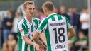 Joshua Mees (l.) von Preußen Münster bejubelt sein Tor zum 1:0 mit seinem Teamkollegen Marc Lorenz