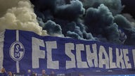 Schalke muss wegen des Fehlverhaltens seiner Fans Geld zahlen