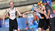 Lasse Lührs beim Olympischen Triathlon-Rennen in Paris.