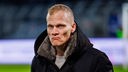 Karel Geraerts, Trainer des FC Schalke 04, ist enttäuscht nach der Niederlage gegen Magdeburg