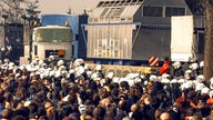 Ankunft der ersten Castor-Behälters in Gorleben am 25.04.1995