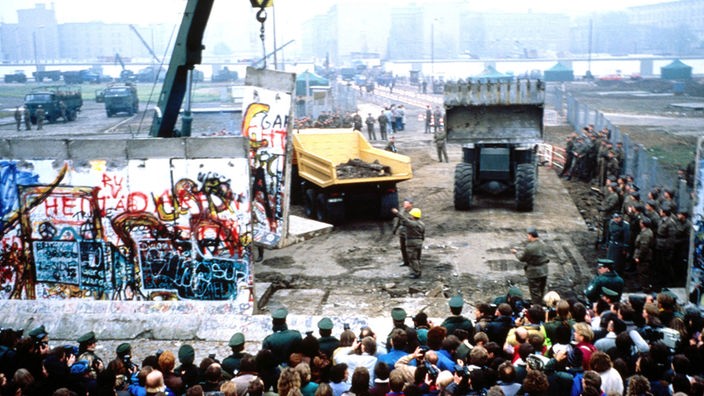 Abriss der Berliner Mauer am Potsdamer Platz
