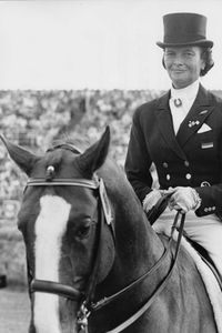 Liselott Linsenhoff auf ihrem Pferd Piaff im Jahr 1973