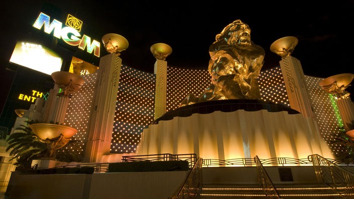 Goldene Löwenstatue vor dem MGM Grand Hotel und Casino, Las Vegas