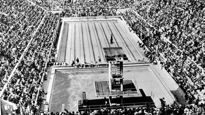 Das Olympische Schwimmstadion in Berlin, 1936