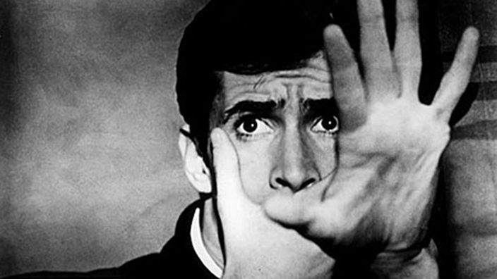 Der Schauspieler Anthony Perkins in Alfred Hitchcocks Film "Psycho" von 1960