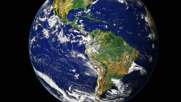 Eine Satellitenaufnahme der Erde zeigt die westliche Hemisphäre mit Nord- und Südamerika