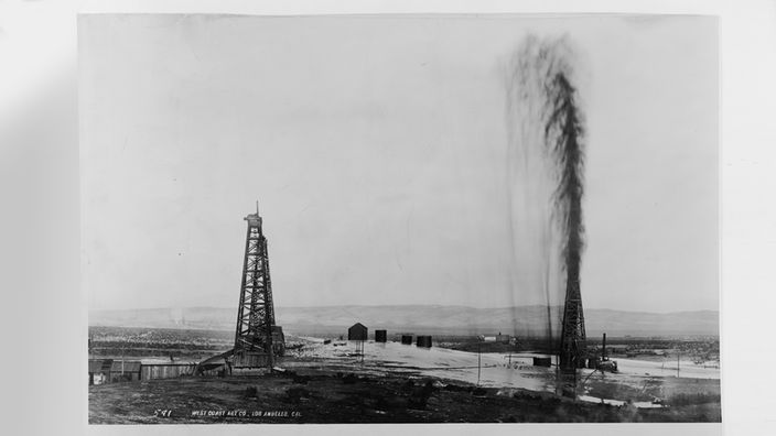Archivbild : Die erste Ölquelle in den USA sprudelt