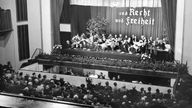 Vom 20. bis 22. Oktober 1950 hält die CDU in Goslar ihren ersten Bundesparteitag ab