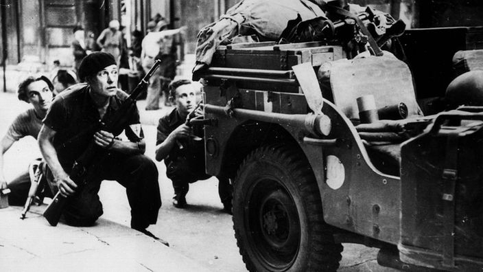 Aktivisten der Résistance während eines Aufstandes in Paris 1944