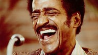  Sammy Davis jr. beim Auftritt