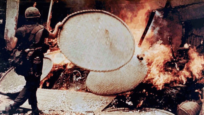 Brandstiftung von US-Soldaten während des Massakers von My Lai am 16. März 1968