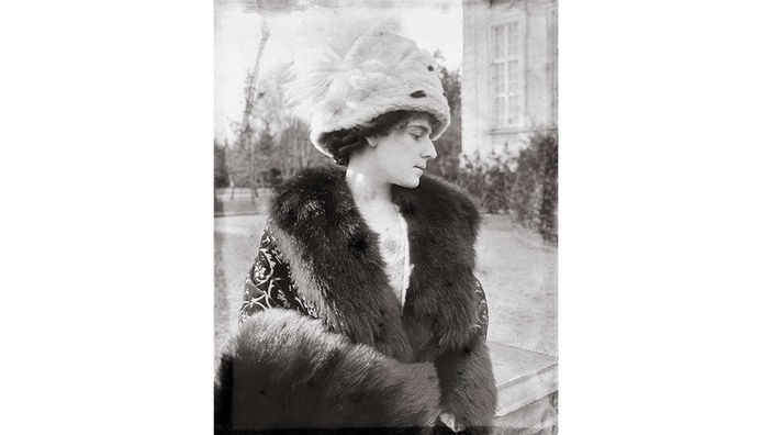 Thea Sternheim (ca.1910), fotografiert von Franz Grainer