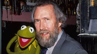 Jim Henson mit Kermit, dem Frosch