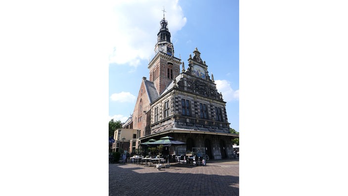 Das Bild zeigt einen Turm in Nord-Holland.