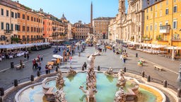  Das Bild zeigt die Piazza Navona in Rom.