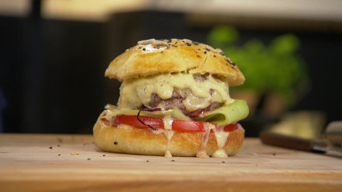 Das Bild zeigt den sogenannten "Vorkoster"-Burger.